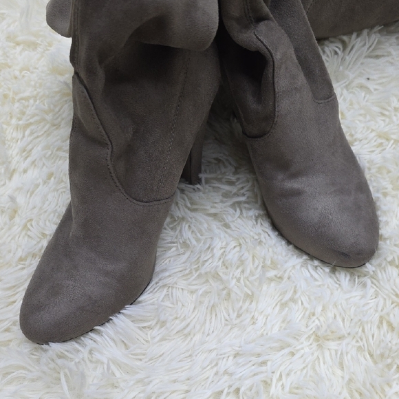 Steve Madden Elegant Gray Over-the-Knee Boots - Picture 7 of 11